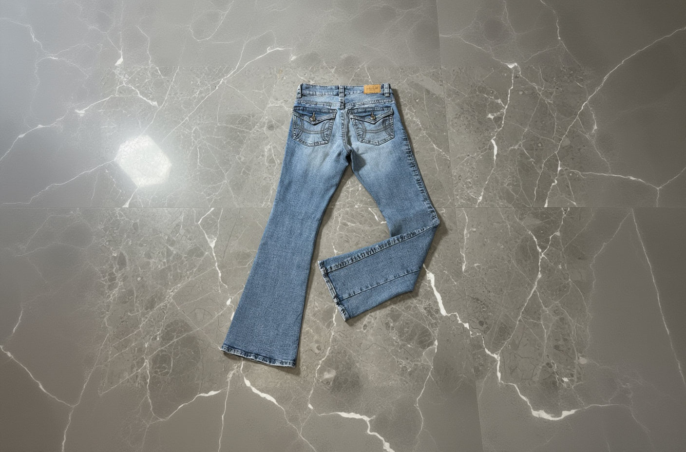 Gina Tricot Flared Jeans True Religion Style (S)