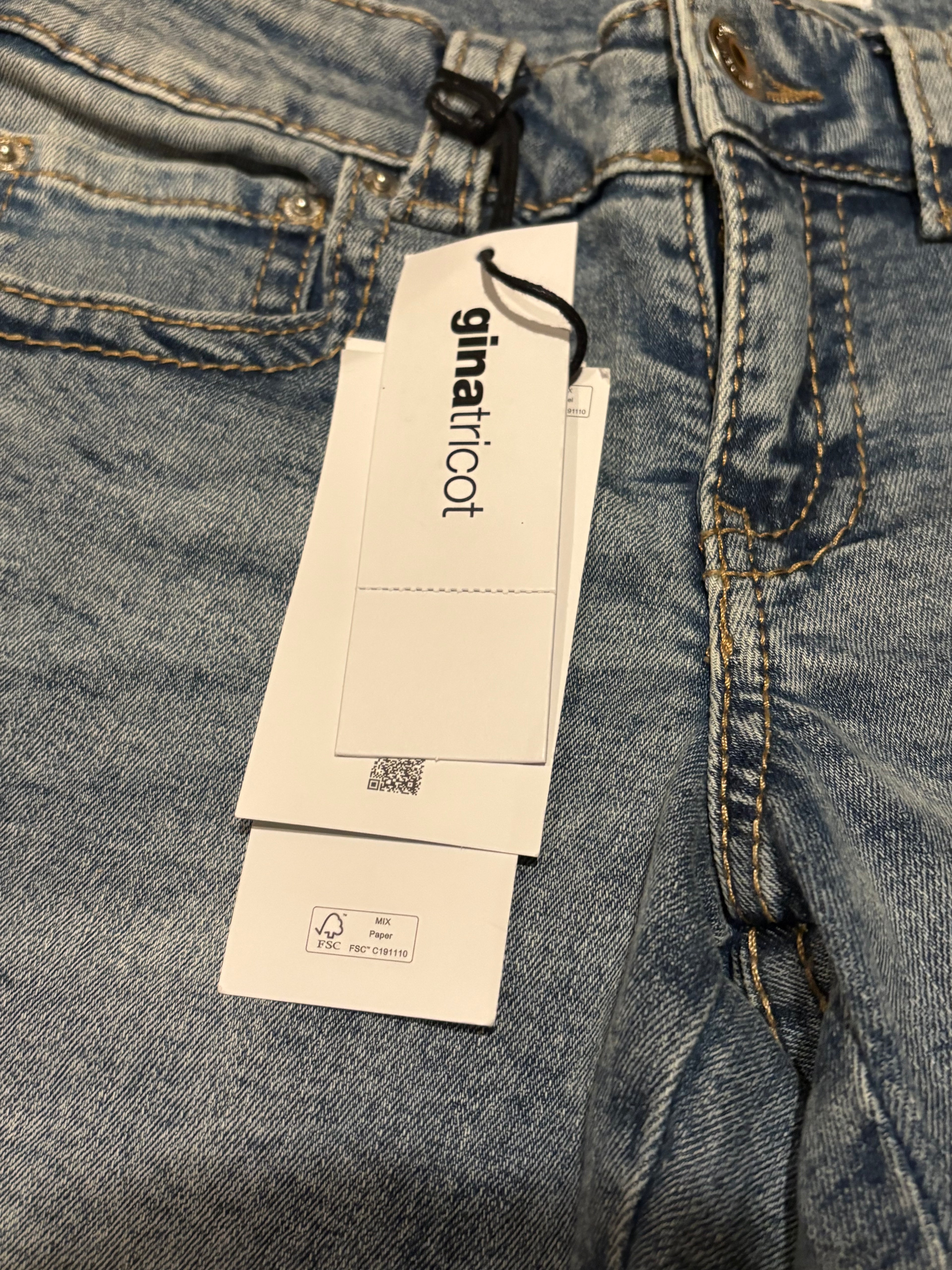 Gina Tricot Flared Jeans True Religion Style (S)